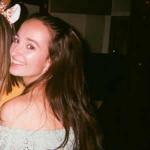 Meet your Posher, Ana